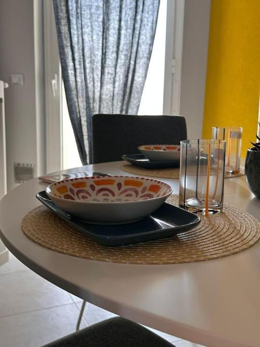 Faro Sul Mare Luxury Apartment - Zona Fiera Bari Buitenkant foto