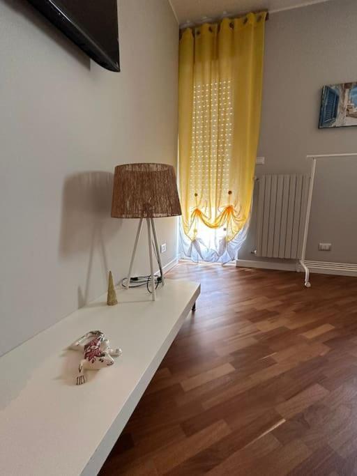 Faro Sul Mare Luxury Apartment - Zona Fiera Bari Buitenkant foto